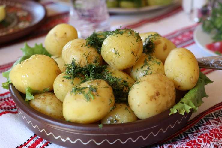 patate e bucce ecco come conservarle