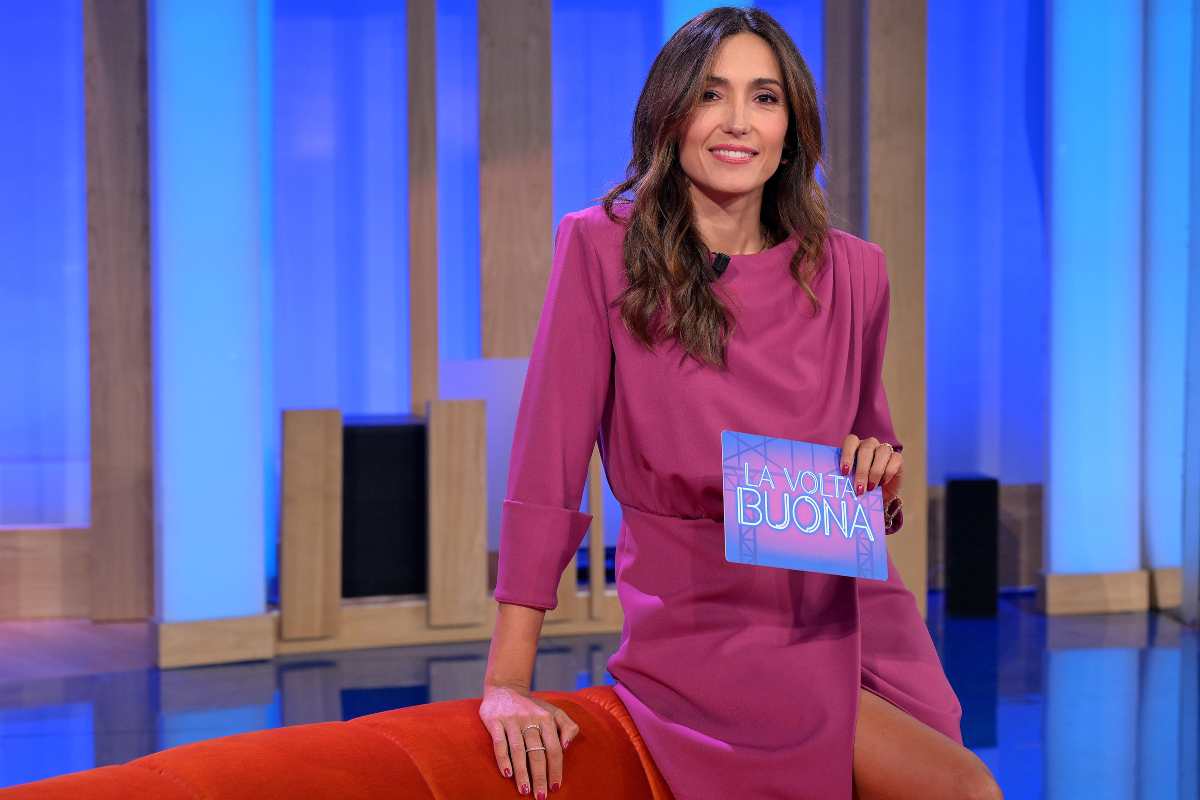 Caterina Balivo, ecco come è cambiata nel tempo: ha detto si o no ai ritocchini? Ecco la verità